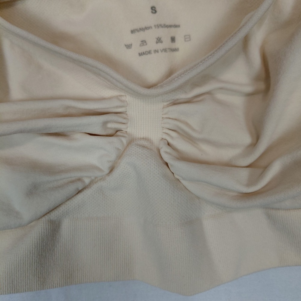 NWT Feelingirl Bra Size‎ S Wireless Sculpted Comfort Full Coverage Soft Barlette - Picture 3 of 8